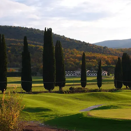 Station touristique La Bagnaia Golf 5*