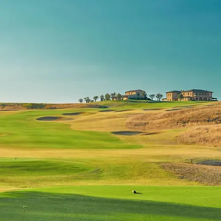 Üdülőközpont La Bagnaia Golf 5*